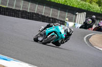 enduro-digital-images;event-digital-images;eventdigitalimages;mallory-park;mallory-park-photographs;mallory-park-trackday;mallory-park-trackday-photographs;no-limits-trackdays;peter-wileman-photography;racing-digital-images;trackday-digital-images;trackday-photos